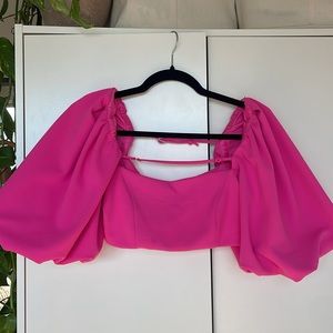 Puffy sleeve pink top!
